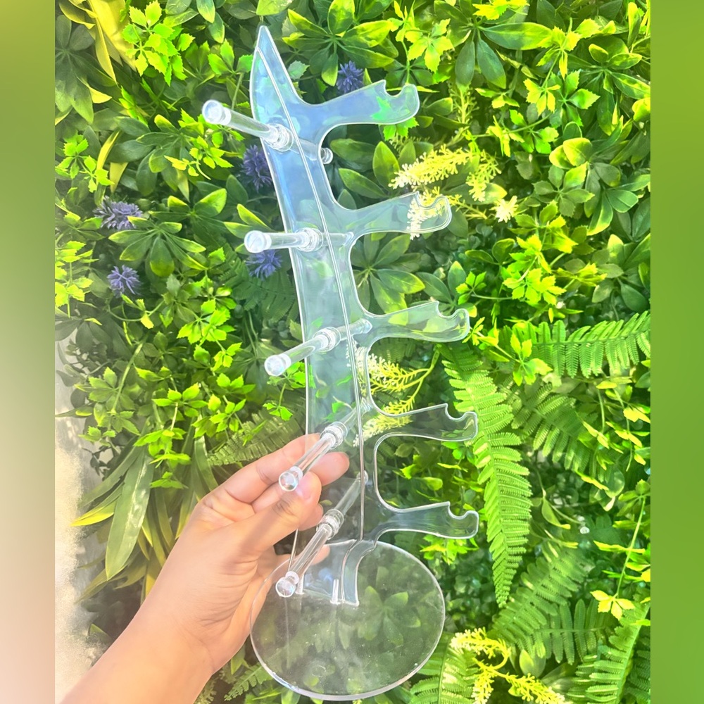 Clear Acrylic Sunglass Display Stand